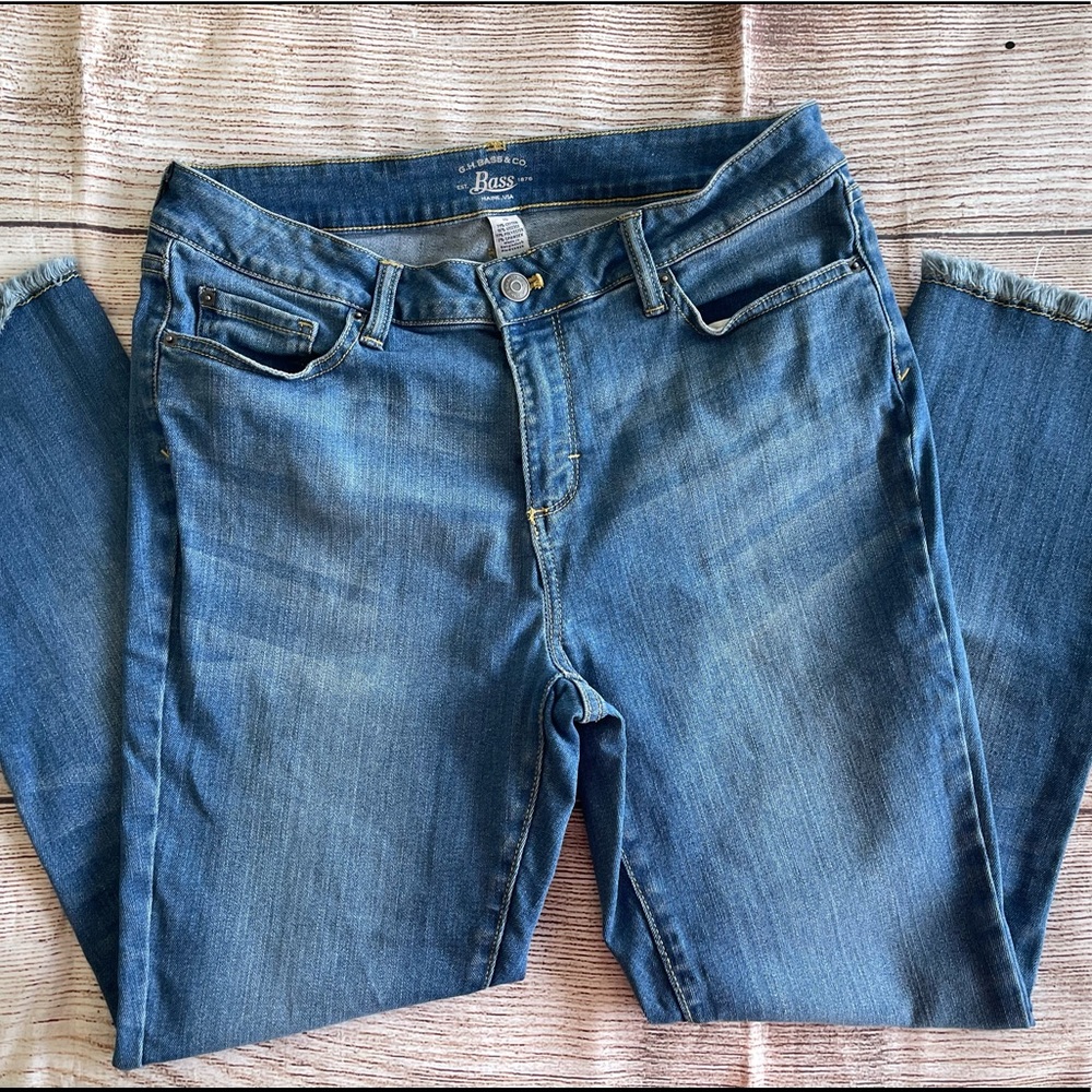 G. H. Bass & Co frey hem jeans